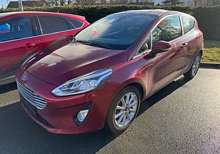 Ford Fiesta Titanium - Winterpaket, Klimaautomatik, ACC, PDC