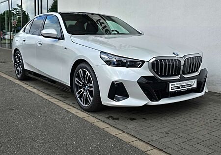 BMW 520 d M Sportpaket*Komfortsitze*Pano*DA+*adapLED*