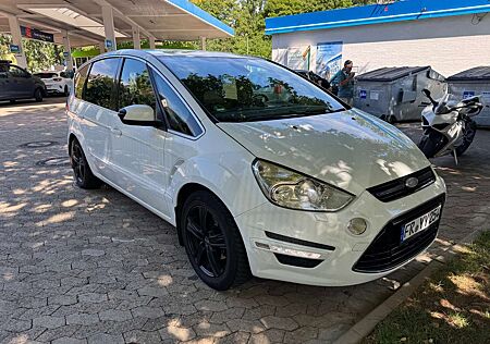 Ford S-Max 2.0 TDCi DPF Aut. Titanium