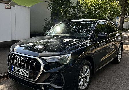 Audi Q3 35 TFSI S tronic line