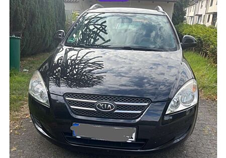 Kia Cee'd gebraucht kaufen Kia Cee'd Ceed / 1.6 LX