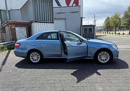 Mercedes-Benz E 250 CGI BlueEFFICIENCY Elegance Automatik