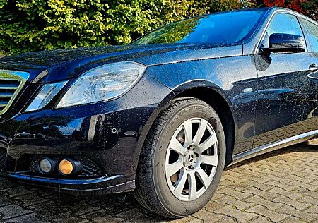 Mercedes-Benz E 200 CGI BlueEfficiency NAVI