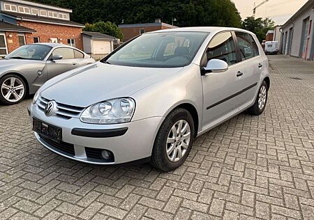 VW Golf Volkswagen V 1,6 Comfortline 2.Hand nur 105Tkm Klima