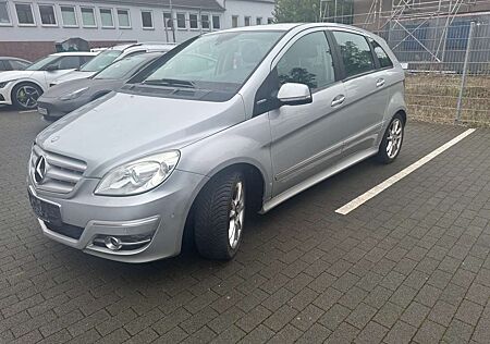 Mercedes-Benz B 180 B-Klasse BlueEFFICIENCY SPORT EDITION