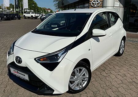 Toyota Others AYGO x-play **STANDHEIZUNG**