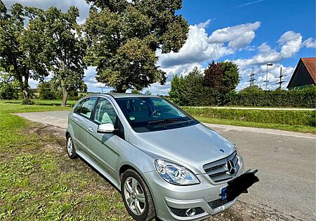 Mercedes-Benz 180 B180