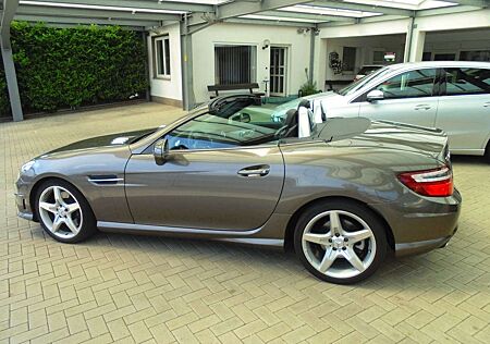 Mercedes-Benz SLK 200 SLK Roadster AMG Airscarf
