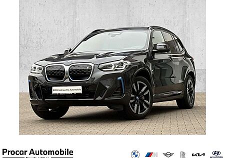 BMW iX3 AdapLED Pano AHK PA DA Prof ACC Shz
