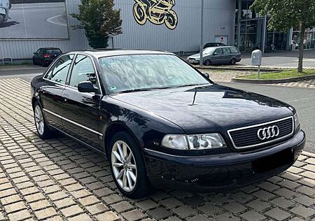 Audi A8 3.7 quattro
