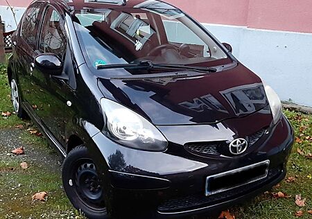 Toyota Aygo TÜV neu, Bremsen vorn neu