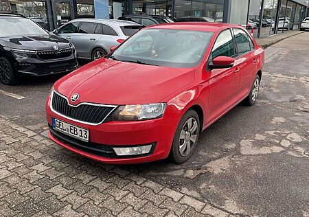 Skoda Rapid /Spaceback Ambition Klimaanlage PDC AHK