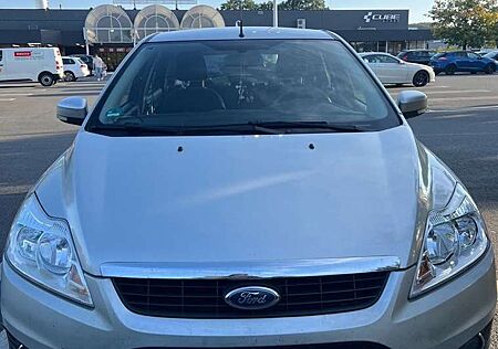 Ford Focus 1.6 TDCi DPF Silver Magic