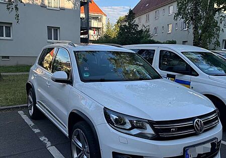 VW Tiguan Volkswagen 2.0 TDI DPF 4Motion BlueMotion Techn. DSG Life