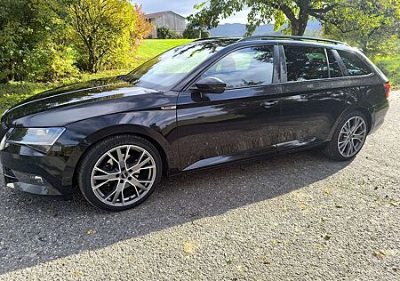 Skoda Superb Combi 2.0 TDI DSG Sportline Vollausstattung