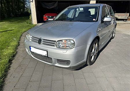 VW Golf Volkswagen 3.2 R32 4Motion