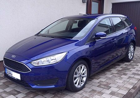 Ford Focus Turnier 1.0 EcoBoost Start-Stopp-System Tren