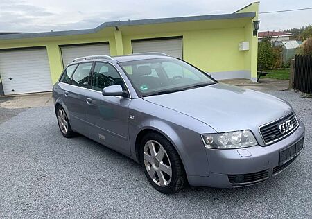 Audi A4 2.5 TDI Avant Quattro