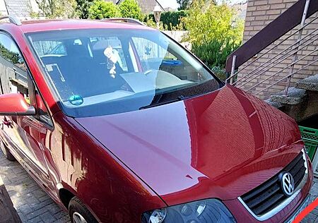 VW Touran Volkswagen Highline