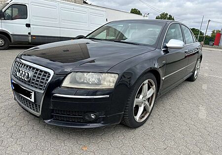 Audi S8 5.2 quattro