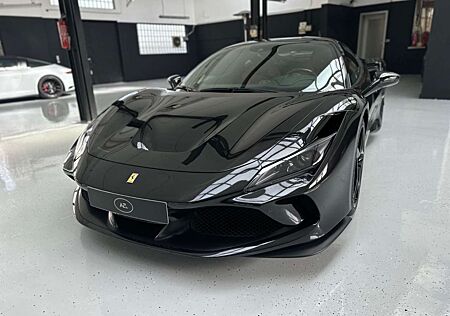 Ferrari F8 Tributo Coupé/DCT/RFK