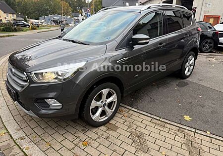 Ford Kuga Titanium 4X4 Klimaaut.,Navi,SHZ,PDC