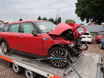 MINI One Clubman One D UNFALL