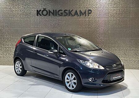Ford Fiesta Titanium 1.4 * SHZ * PDC * TÜV NEU *