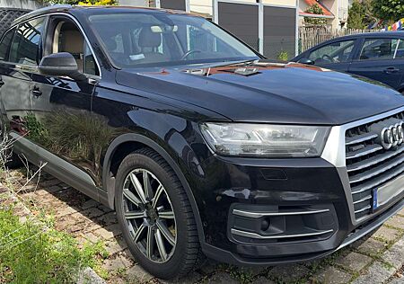 Audi Q7 Diesel 3.0 TDI quattro tiptronic