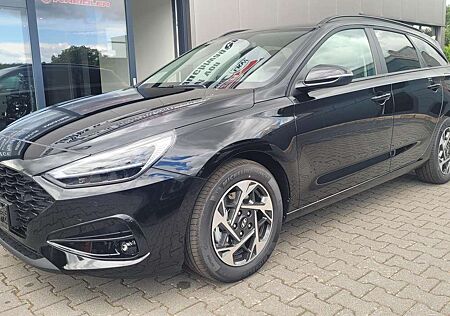 Hyundai i30 Kombi Family SW Family*Navi*LED*Shzg*Lhzg*PDC*C...