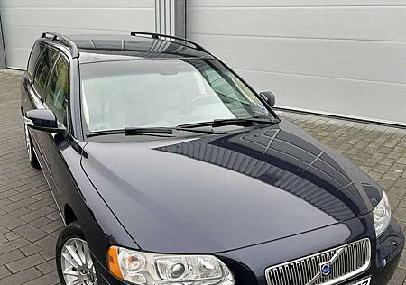 Volvo V70 2.5T Summum