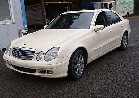 Mercedes-Benz E 200 E-Klasse 200CDI Automatik Classic TÜV08-2027