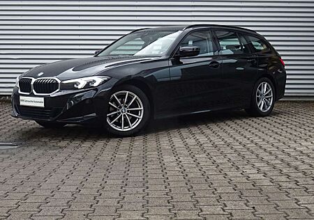BMW 318 i tour. Widescreen Live+ Schaltwippen PDC SH