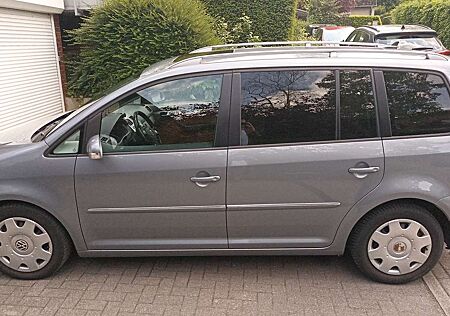 VW Touran Volkswagen 1.4 TSI DSG Highline
