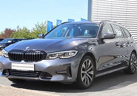 BMW 320 d Touring Sport Line Navi LED LIVE DAB Kamera