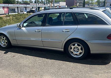 Mercedes-Benz E 200 T Kompressor Automatik Classic fest preis