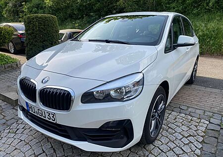 BMW 216 d Active Tourer Pano Sportsitze SHZ PDC Navi Klima