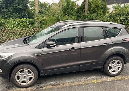 Ford Kuga 1.5 EcoBoost 2x4 Cool