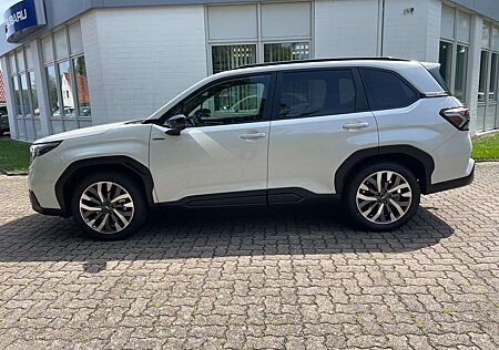 Subaru Forester Platinum, Allrad, Panoramadach,360 Grad Kamera..