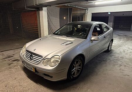 Mercedes-Benz C 230 Kompressor Sportcoupe