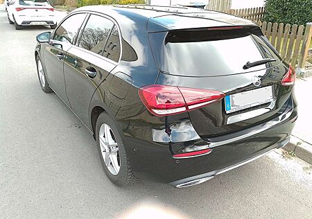 Mercedes-Benz A 200 A-Klasse Diesel d 8G-DCT