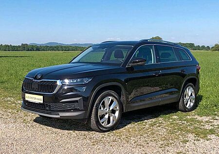 Skoda Kodiaq Tour / GARANTIE / 1. HAND / 7-SITZE / AHK
