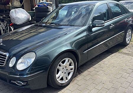 Mercedes-Benz E 200 Kompressor Automatik Avantgarde