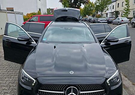 Mercedes-Benz E 220 E-Klasse T-Modell Diesel d T 9G-TRONIC AMG Line