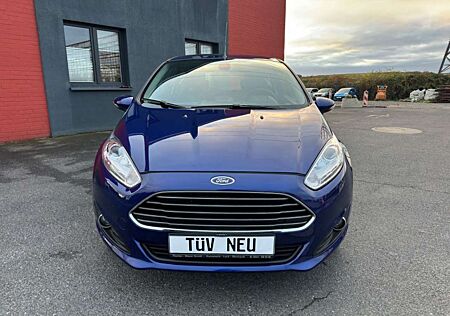 Ford Fiesta Titanium Eco Boost mit NAVI, BLUETOOTH