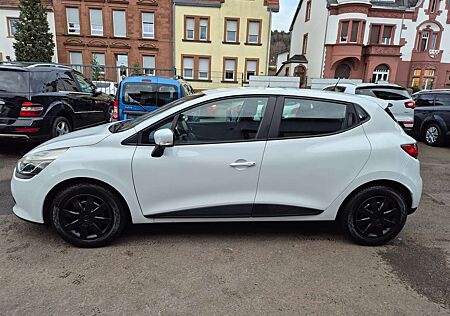 Renault Clio Paris " TÜV / AU neu "