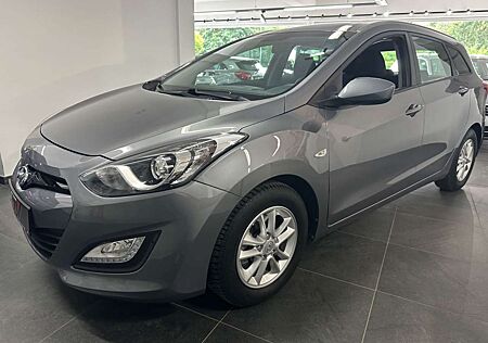 Hyundai i30 Wagon Klimaauto./PDC/1.Hand/25Tkm