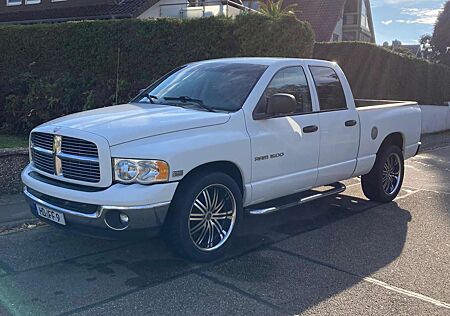 Dodge RAM 5,7 Hemi V8