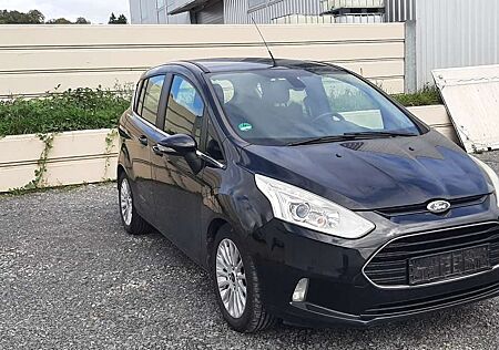 Ford B-Max Titanium