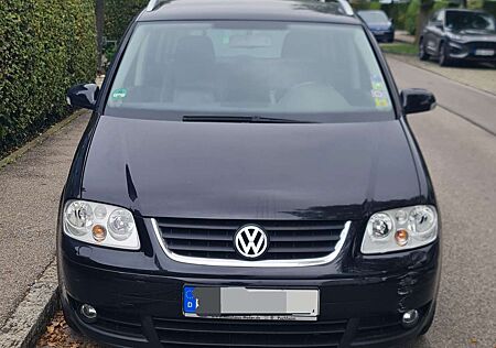 VW Touran Volkswagen 2.0 TDI DPF Highline